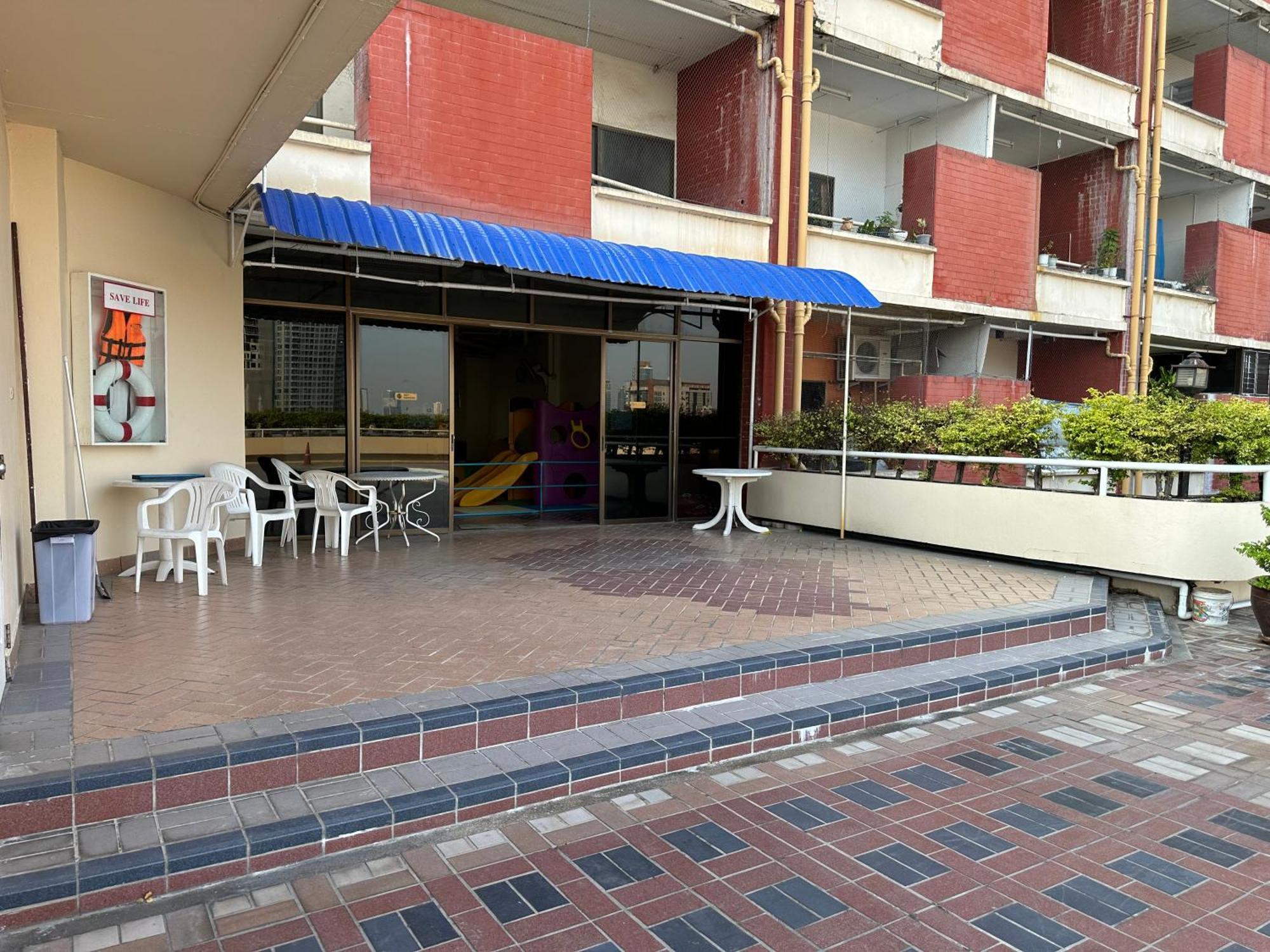 Country Complex Bangna Aparthotel Bangkok Eksteriør bilde